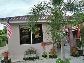 Kampung Guesthouse Hostel