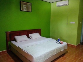 Pantai Tengah Beach Inn