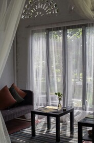 Rouhi Retreats By Doulos