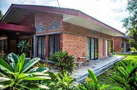 Rouhi Retreats By Doulos