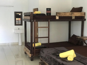 Ru-Jia Hotel