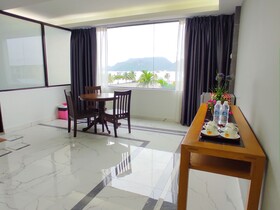 Shell Out Beach Club Suite - Hostel
