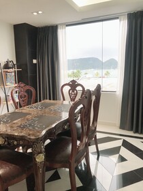 Shell Out Beach Club Suite - Hostel