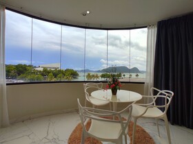 Shell Out Beach Club Suite - Hostel