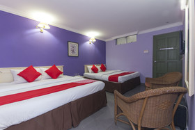 ZEN Rooms Bromedy Motel