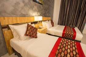 Hotel Adya Express Chenang