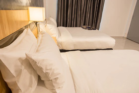 Hotel Adya Express Chenang