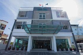 Hotel Adya Express Chenang
