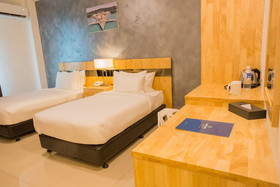 Hotel Adya Express Chenang