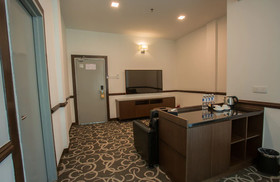 Hotel Adya Express Chenang