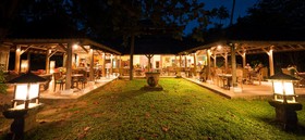 Bon Ton Antique Wooden Villas