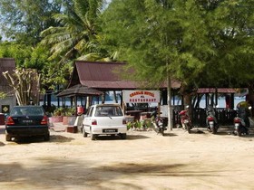 Charlie Motel and Restaurant