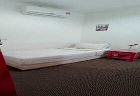 Dg Hotel By OYO