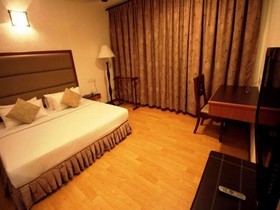 Crystal Lodge Hotel