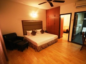 Crystal Lodge Hotel