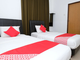 Hotel De Light Villa by OYO Rooms