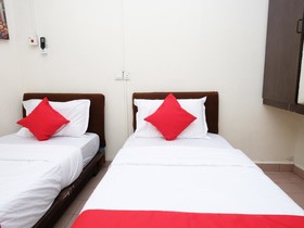 Hotel Kenangan by OYO Rooms
