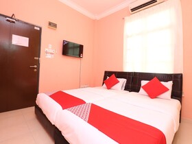 Sa Villa Holiday Inn by OYO Rooms