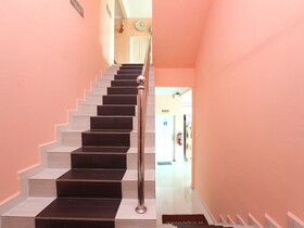 Sa Villa Holiday Inn by OYO Rooms