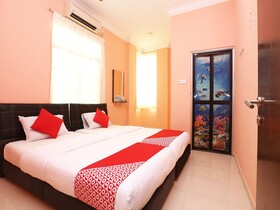 Sa Villa Holiday Inn by OYO Rooms