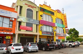 Spot On 89920 Muwaffaq Inn