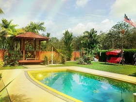 Teshar Gardens