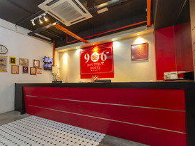 906 Boutique Kota Laksamana by OYO