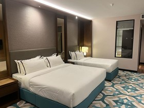 Christee Suites Hotel
