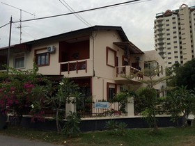 Driftwood Guest House