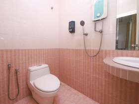 Nexus Hotel by OYO Rooms