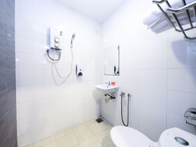 OYO 1184 Ho Hotel