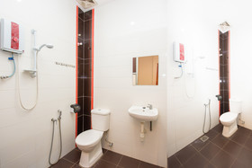 OYO 582 Hotel Walk Inn
