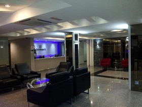 Queenspark Hotel