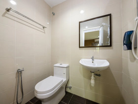 Riaz Hotel by OYO Rooms