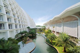 Mövenpick Hotel and Convention Centre KLIA
