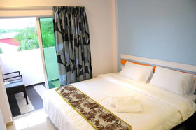 OYO 992 Red Orange Hotel Sdn Bhd Kuala Pilah