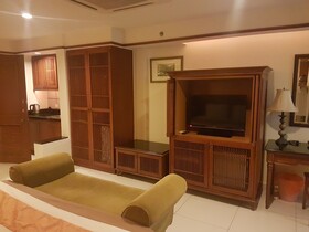 Crystal Private Water Chalet