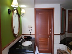 Crystal Private Water Chalet