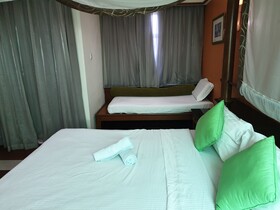 Crystal Private Water Chalet