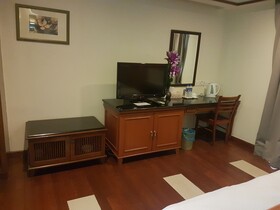 Crystal Private Water Chalet