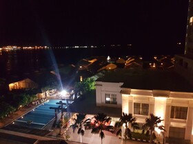 Crystal Private Water Chalet