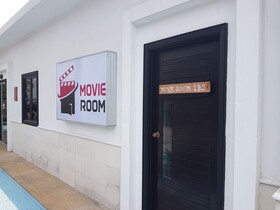 Crystal Private Water Chalet