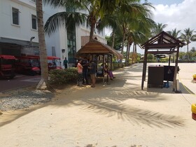 Crystal Private Water Chalet