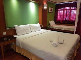 Crystal Private Water Chalet