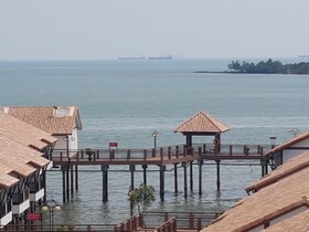 Crystal Private Water Chalet