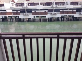 Crystal Private Water Chalet