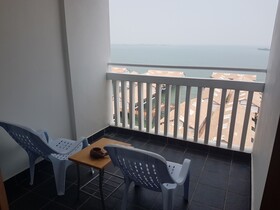 Crystal Private Water Chalet