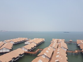 Crystal Private Water Chalet