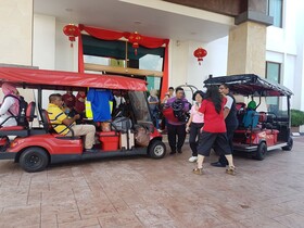 Crystal Private Water Chalet