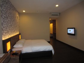 Waterfront Boutique Hotel